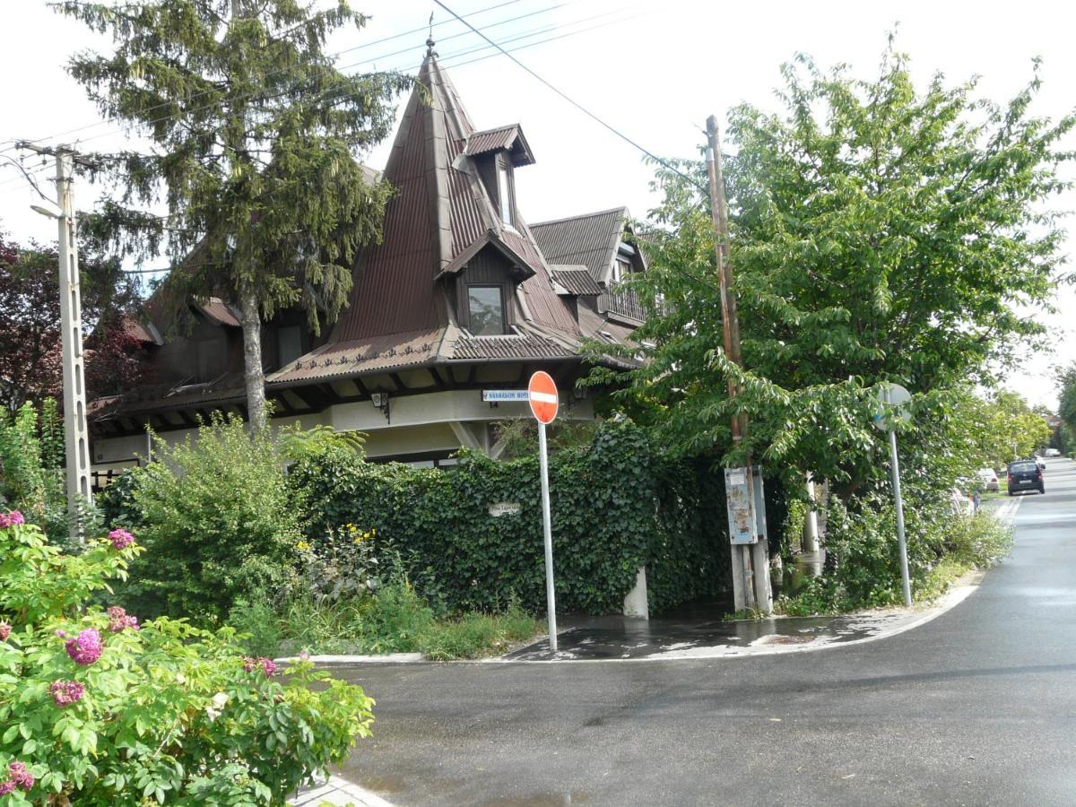 Sashalom Hotel Budapest Exterior photo